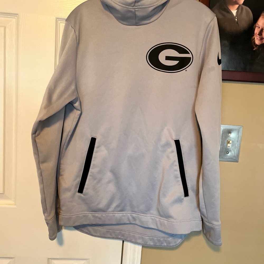 Nike Light Gray Men's Hoodie with Black Accents size medium therma fit